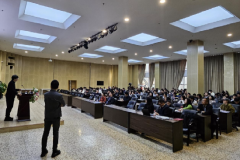 学院党委副叶宁及两单元师生100余人加入 